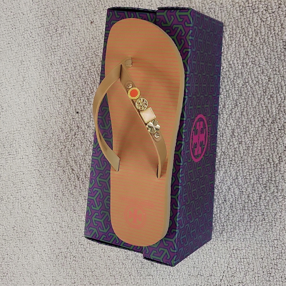 TORY BURCH 9 flip flops
